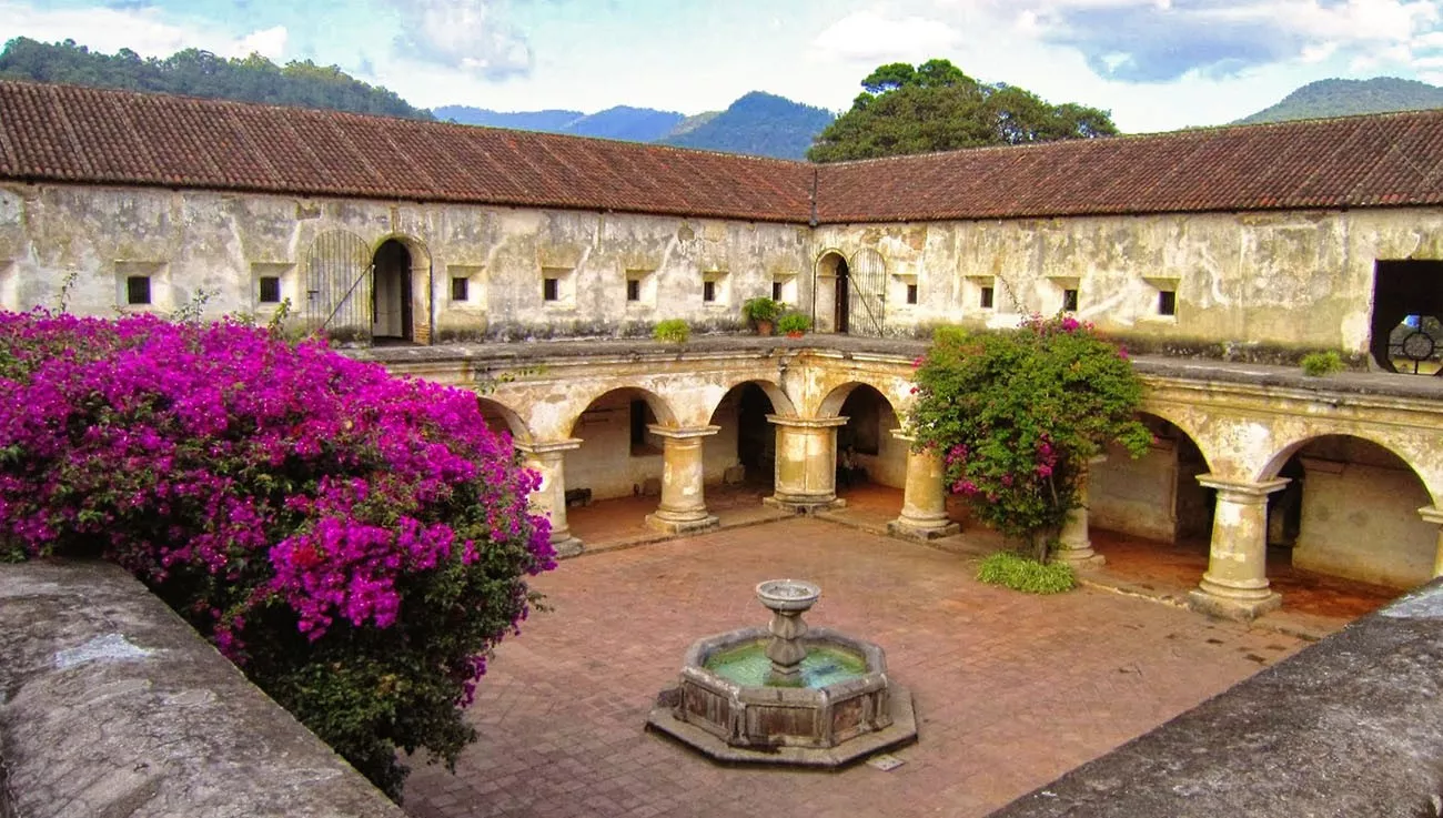 Igreja e Convento las Capuchinas na Guatemala