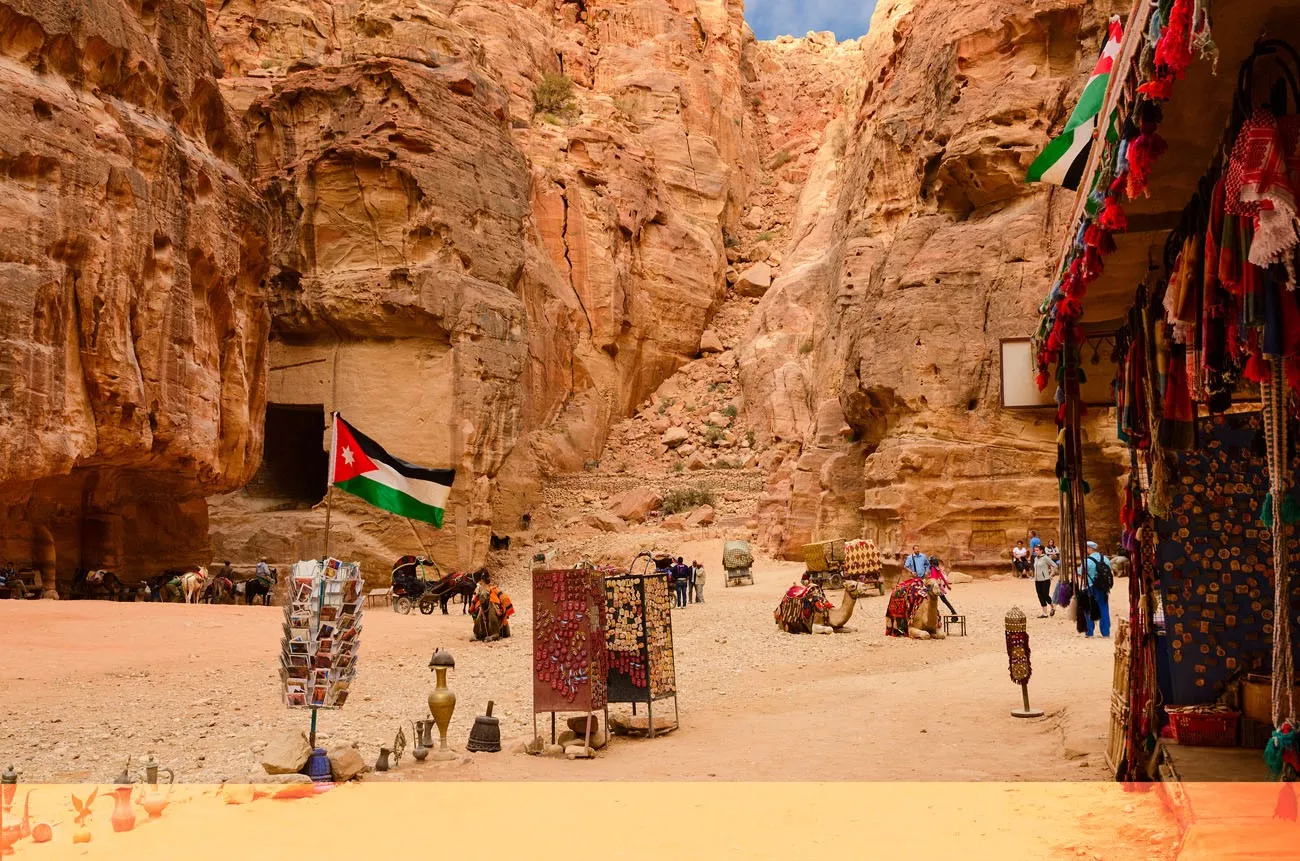 Petra na Jordânia, que é famosa atração turística mundo