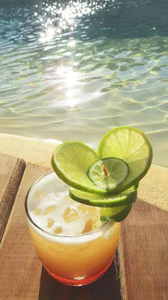 Drink na piscina Hurricance Jeri