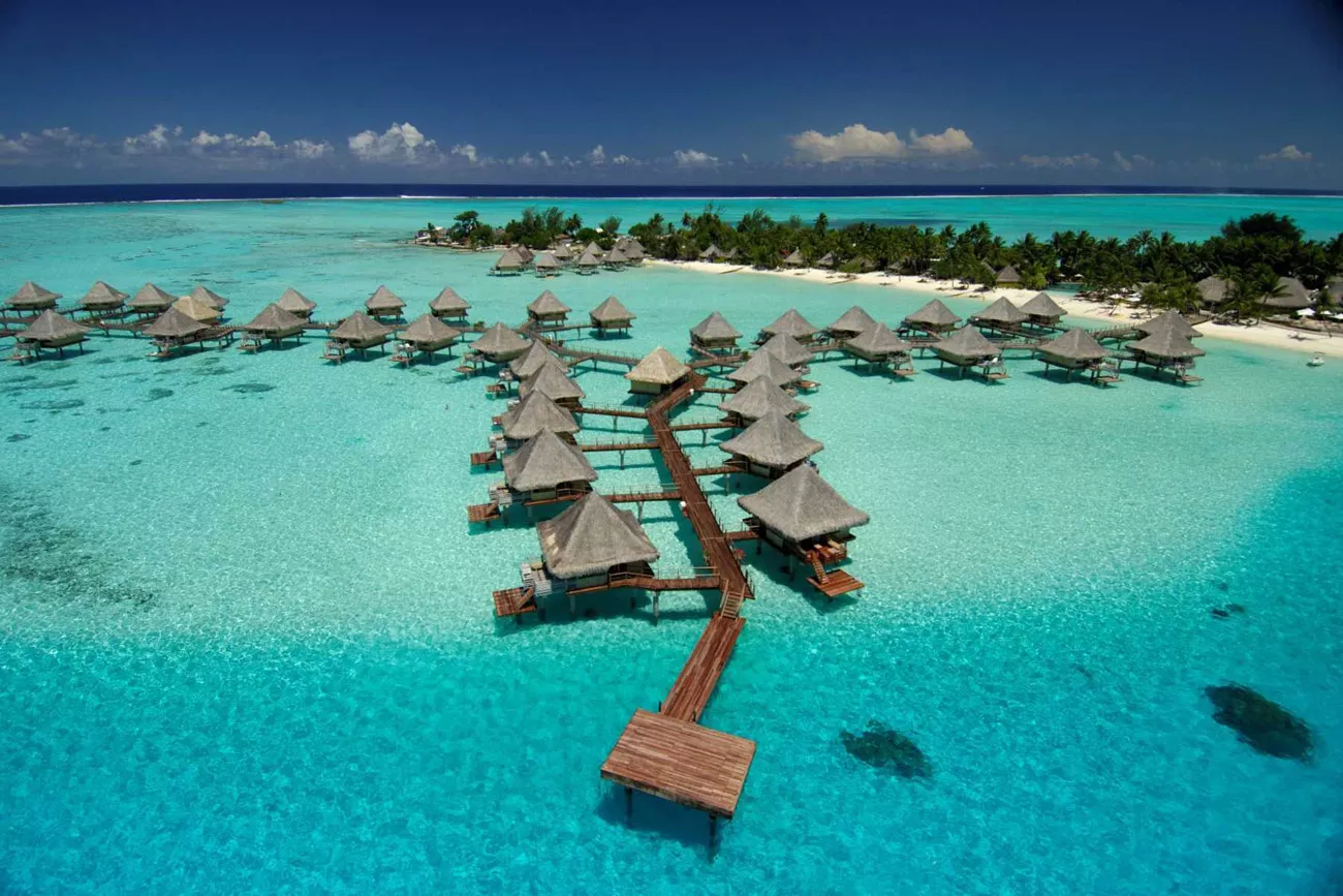 hotel intercontinental bora bora le moana resort main