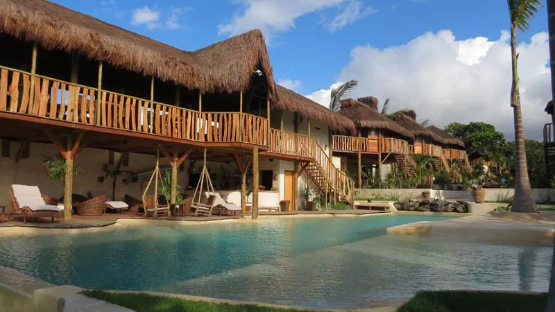 Piscina e Bangalô Hurricance Jeri