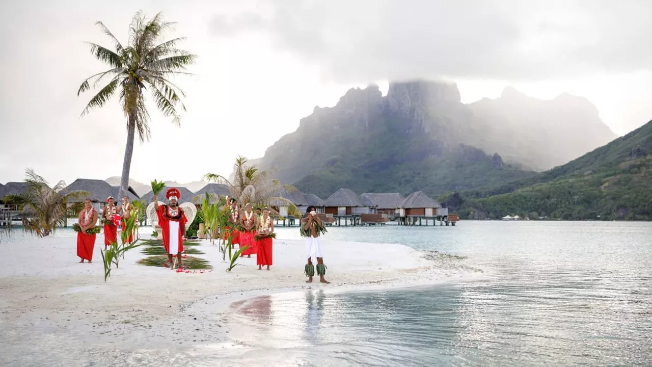 Elopement Wedding no Four Seasons Resort Bora Bora