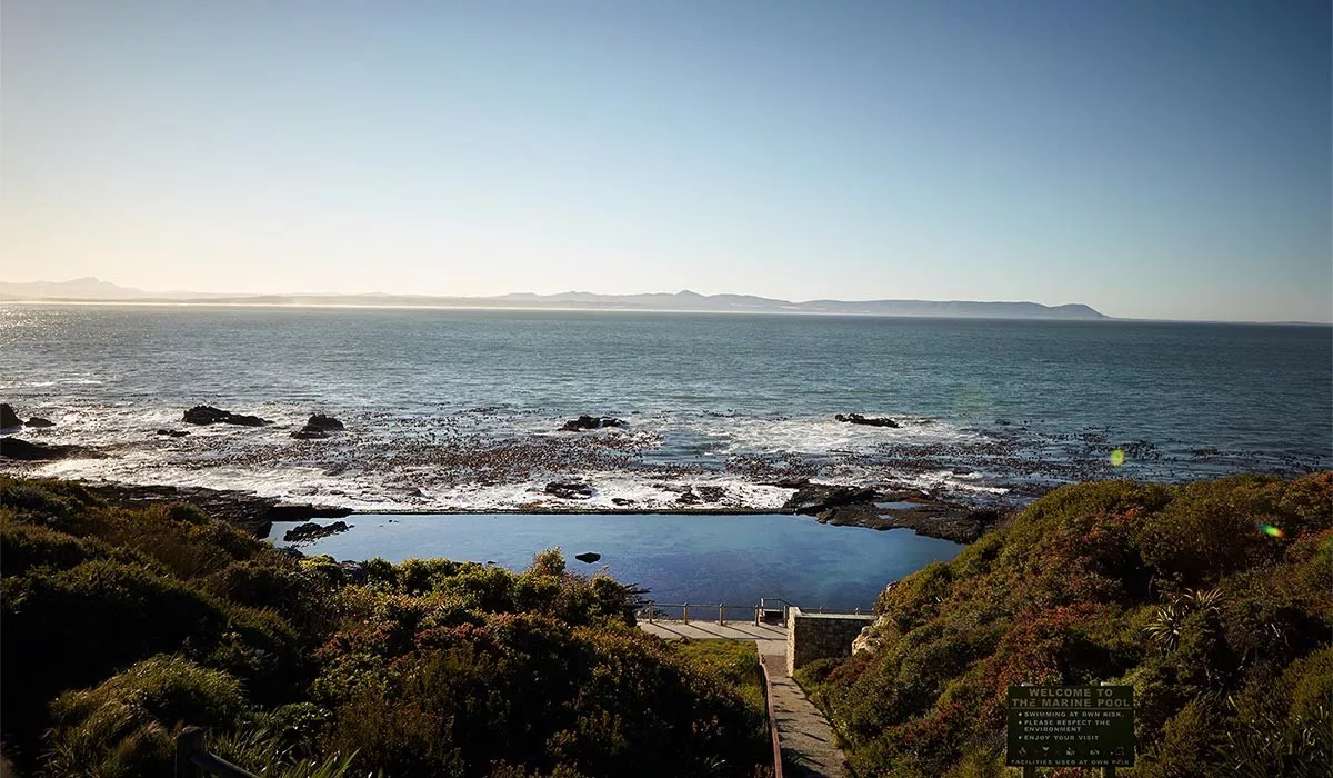 Elopement Wedding no The Marine