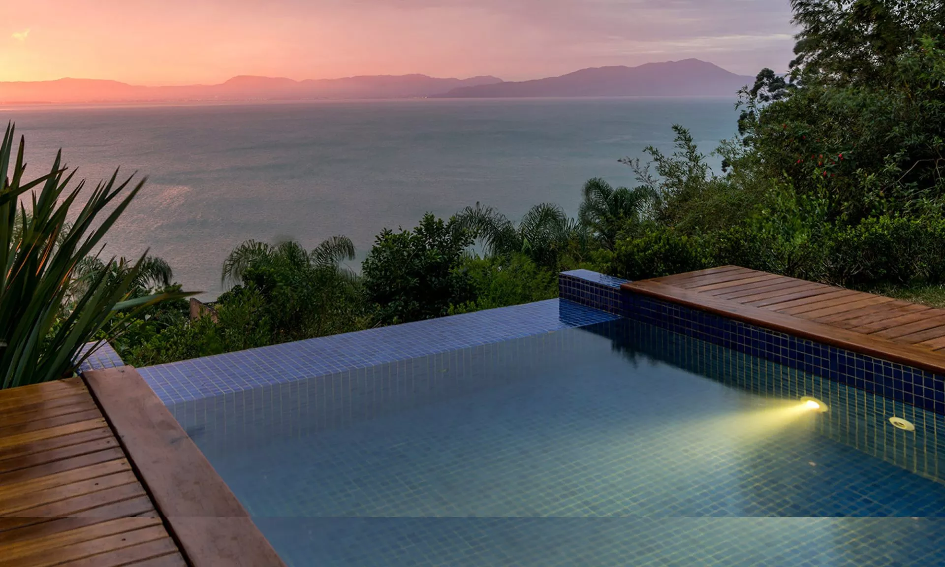 Ponta dos Ganchos Exclusive Resort