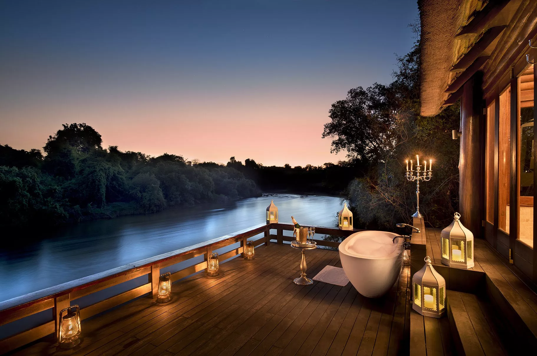 Royal Chundu River Lodge e Victoria Falls