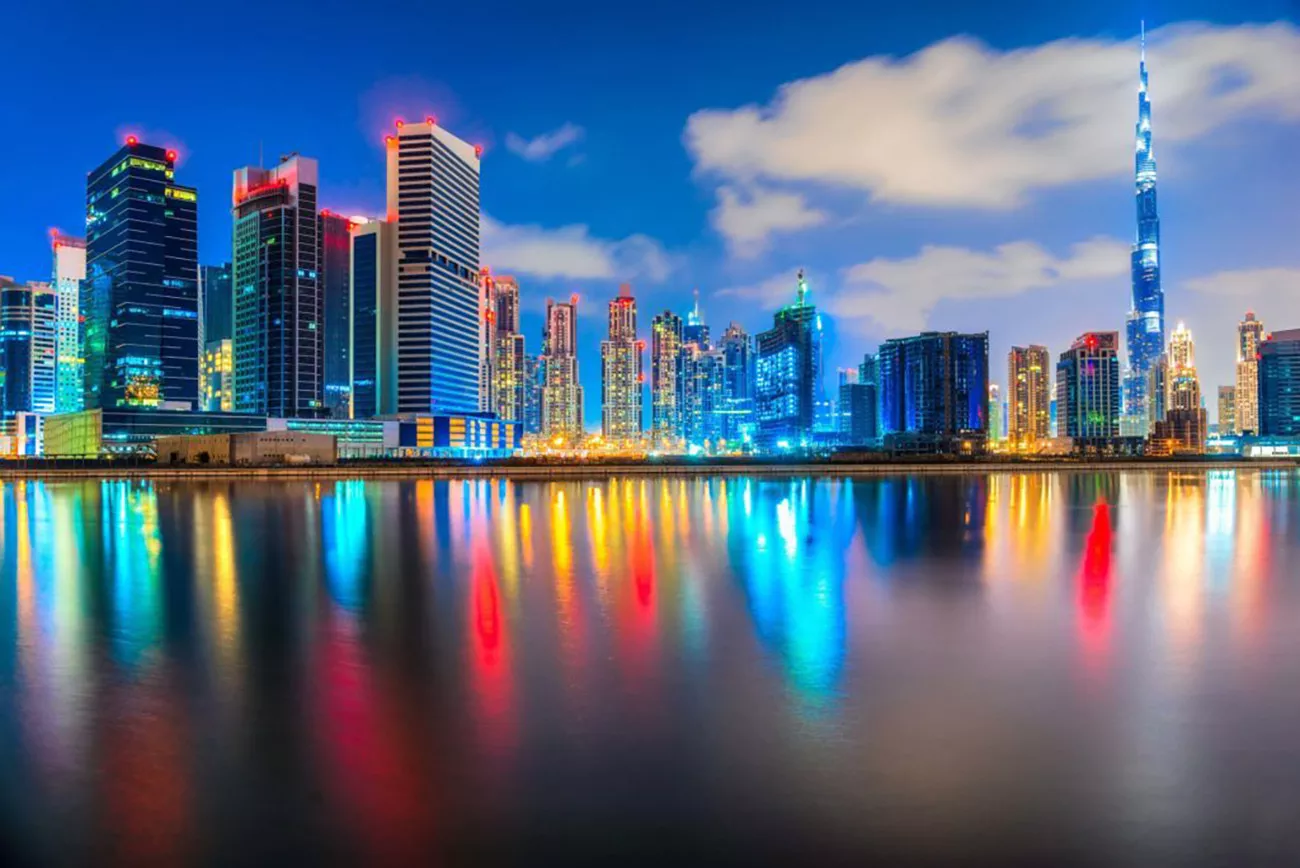 Tesouros das Ilhas Helênicas e Dubai