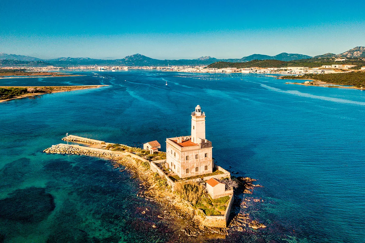Maravilhas da Sardenha e Córsega