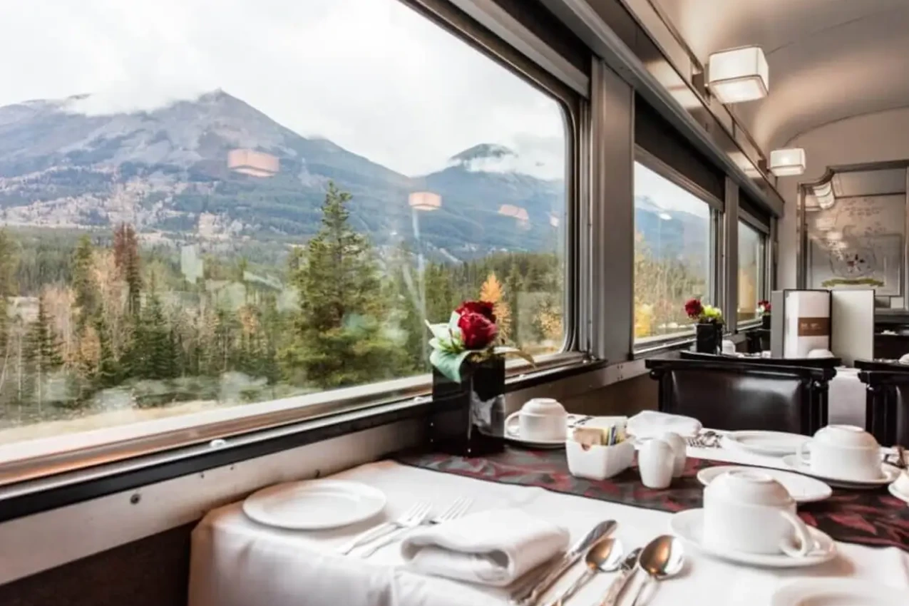 canadian-rail-3