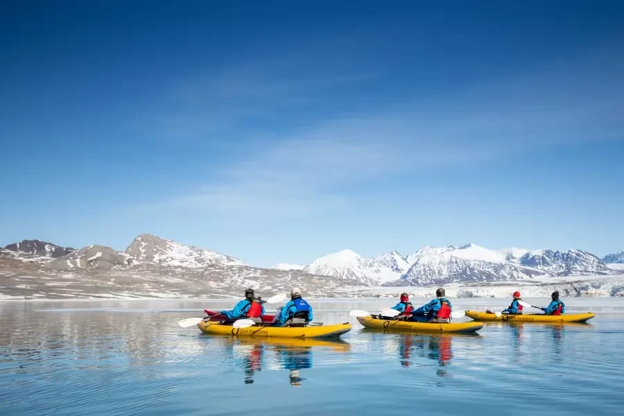 groenlandia-sul-barcos