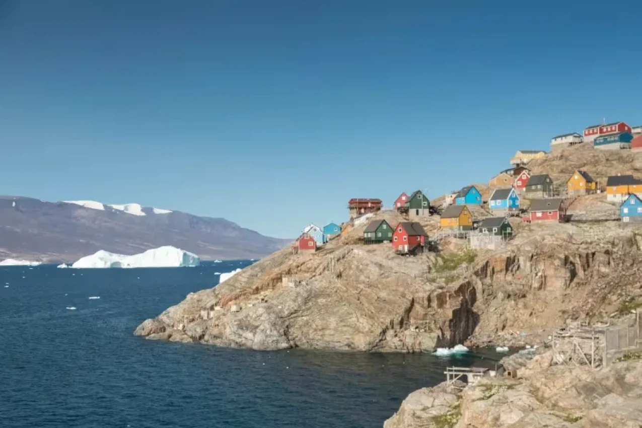 Uumannaq_Community_Visit