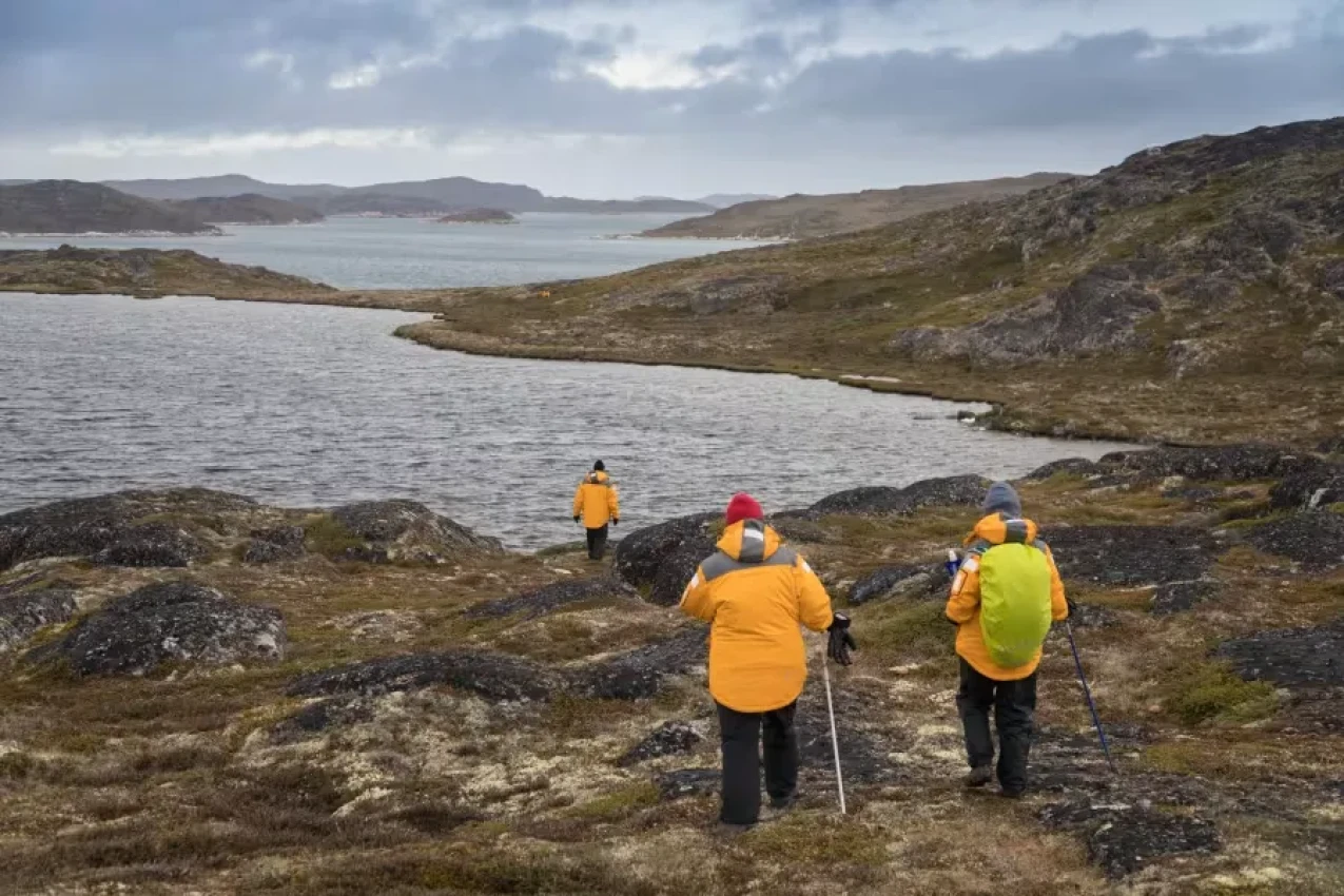 pax_hiking_1eqeqtervaq