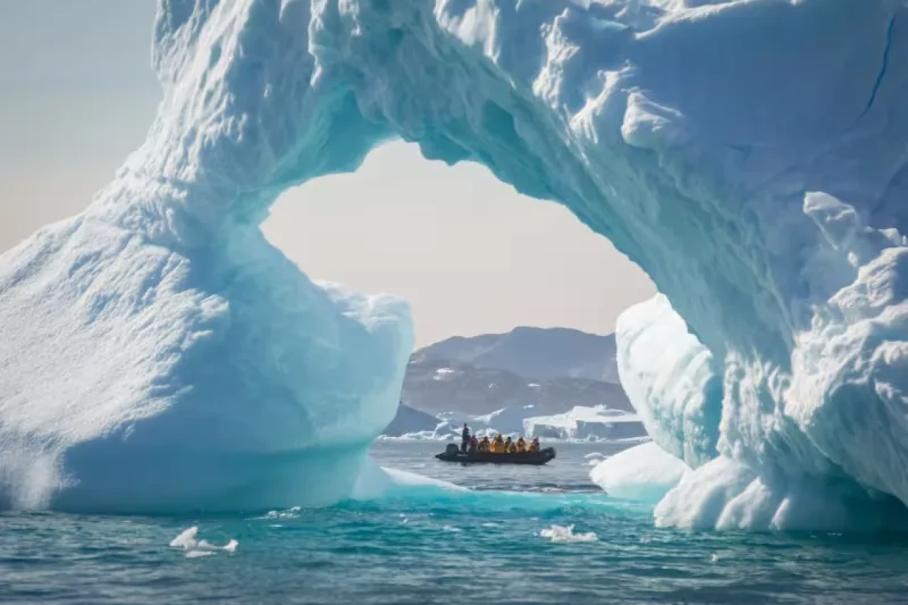 zodiac-cruise-bernstorff-isfjord-eastgreenland