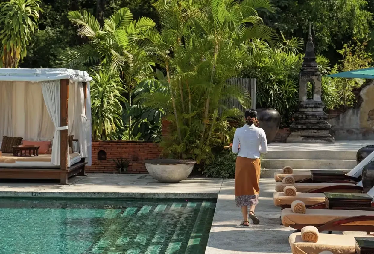 Essence of Laos: Luxury & Charm