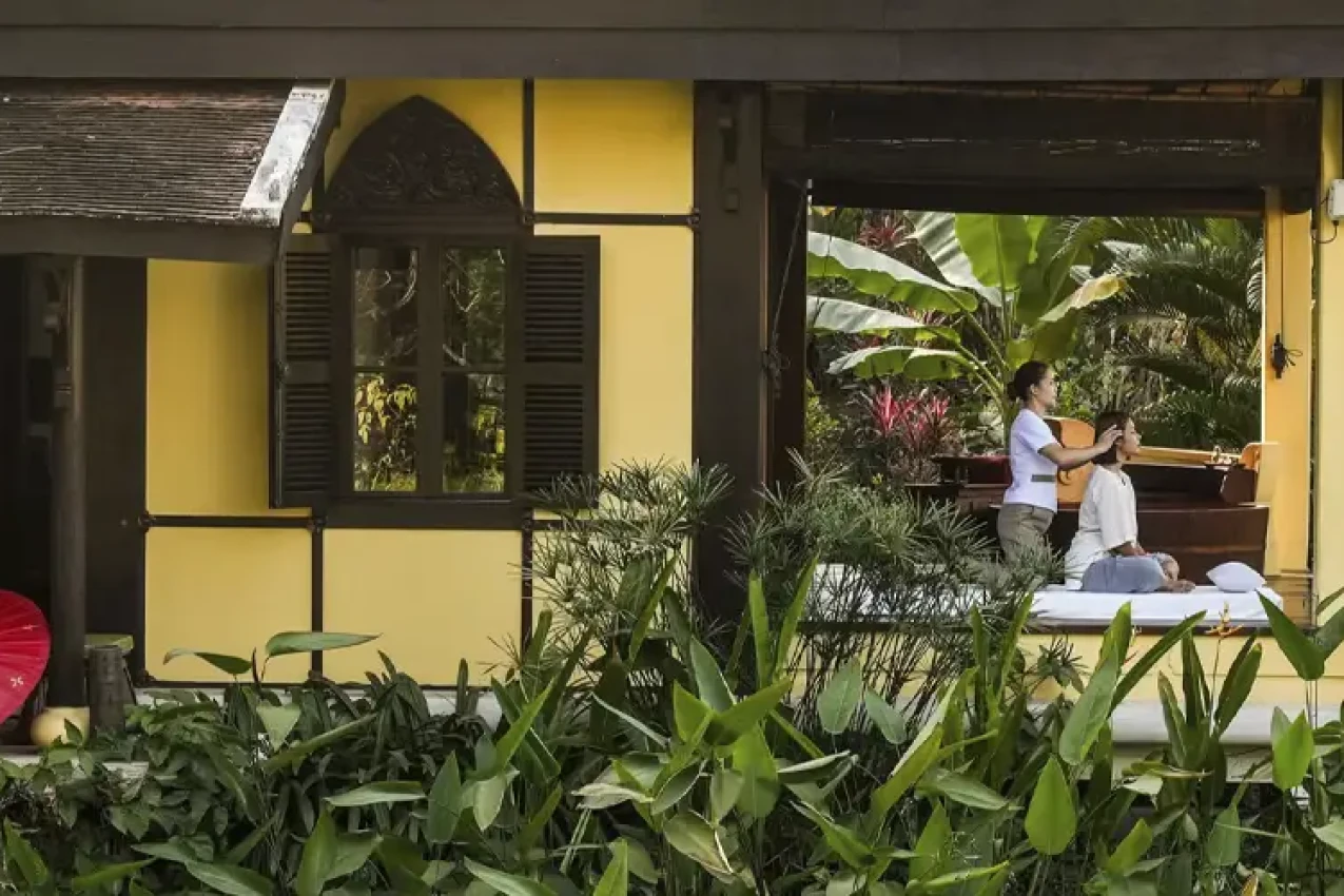 laos-luxury-charm-banner