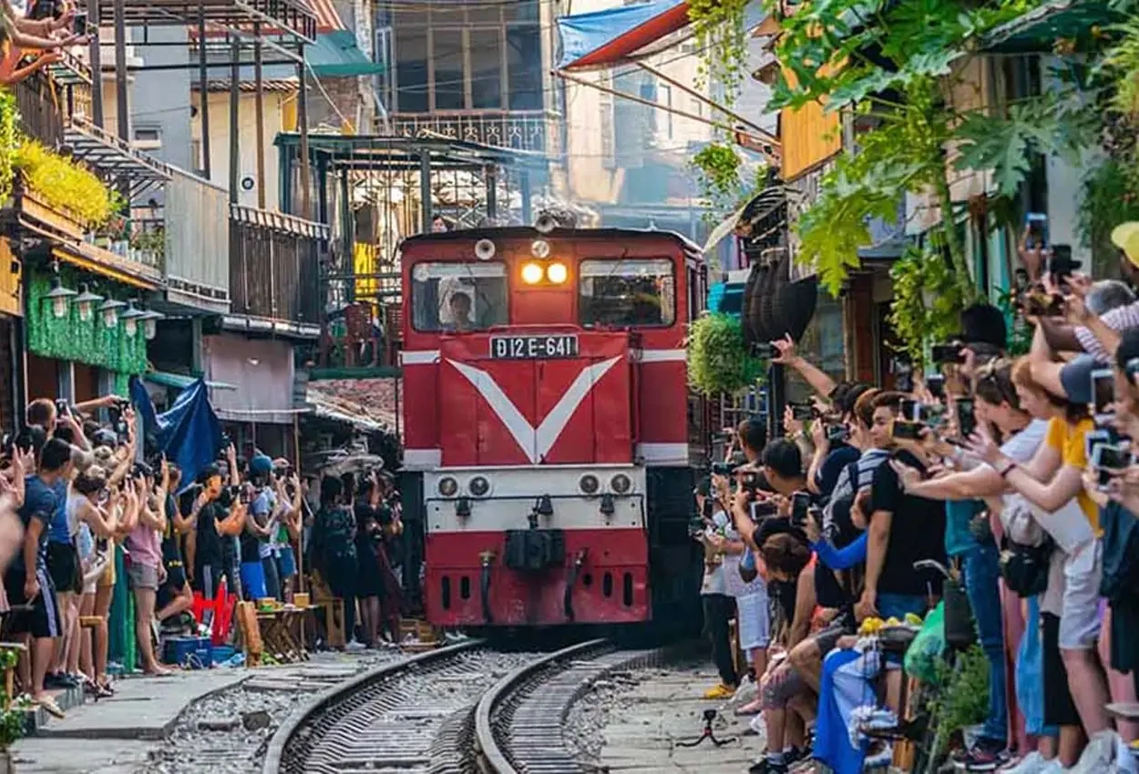 Tesouros do Vietnã e Camboja – Uma Viagem de Elegância