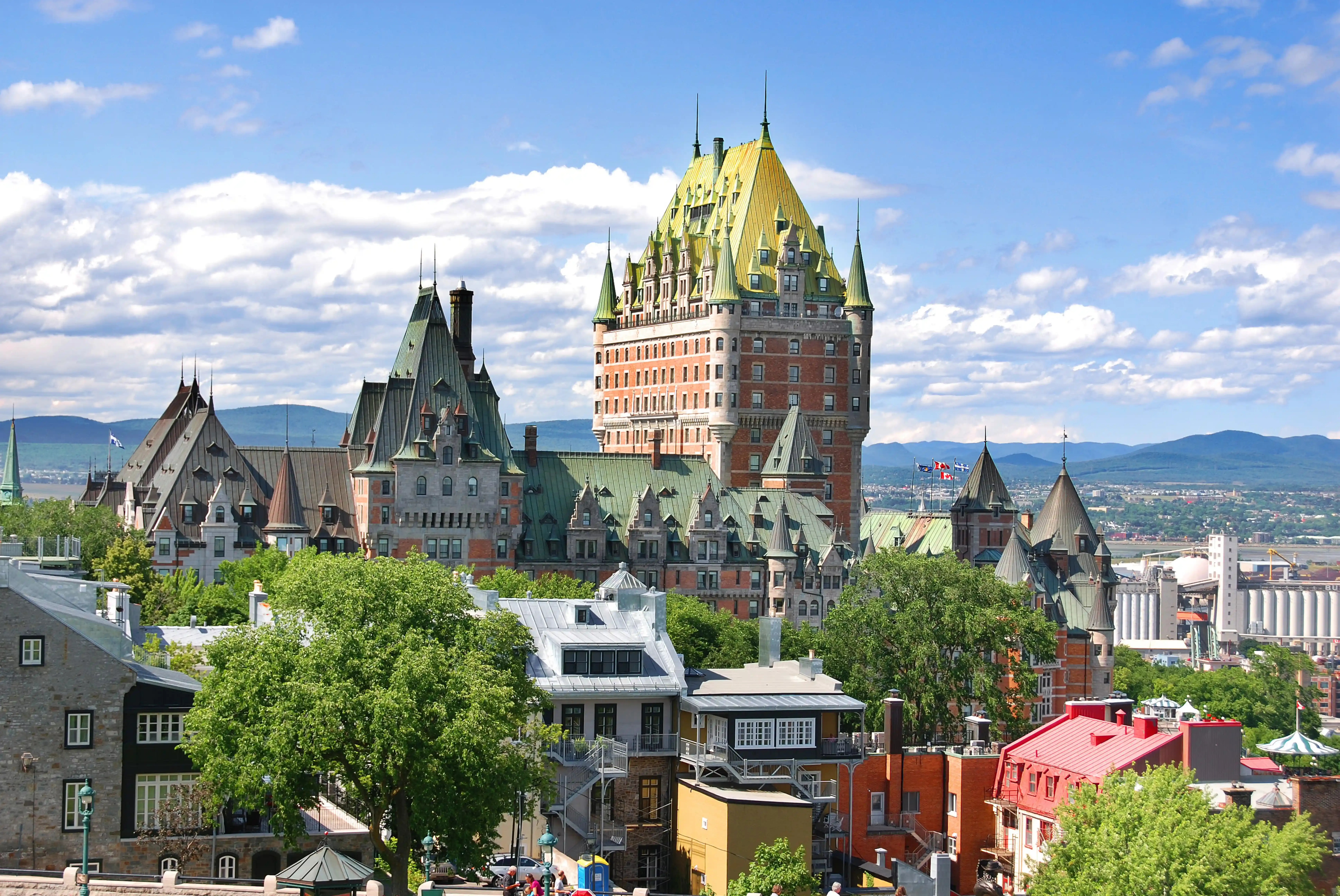 quebec-buildings-view