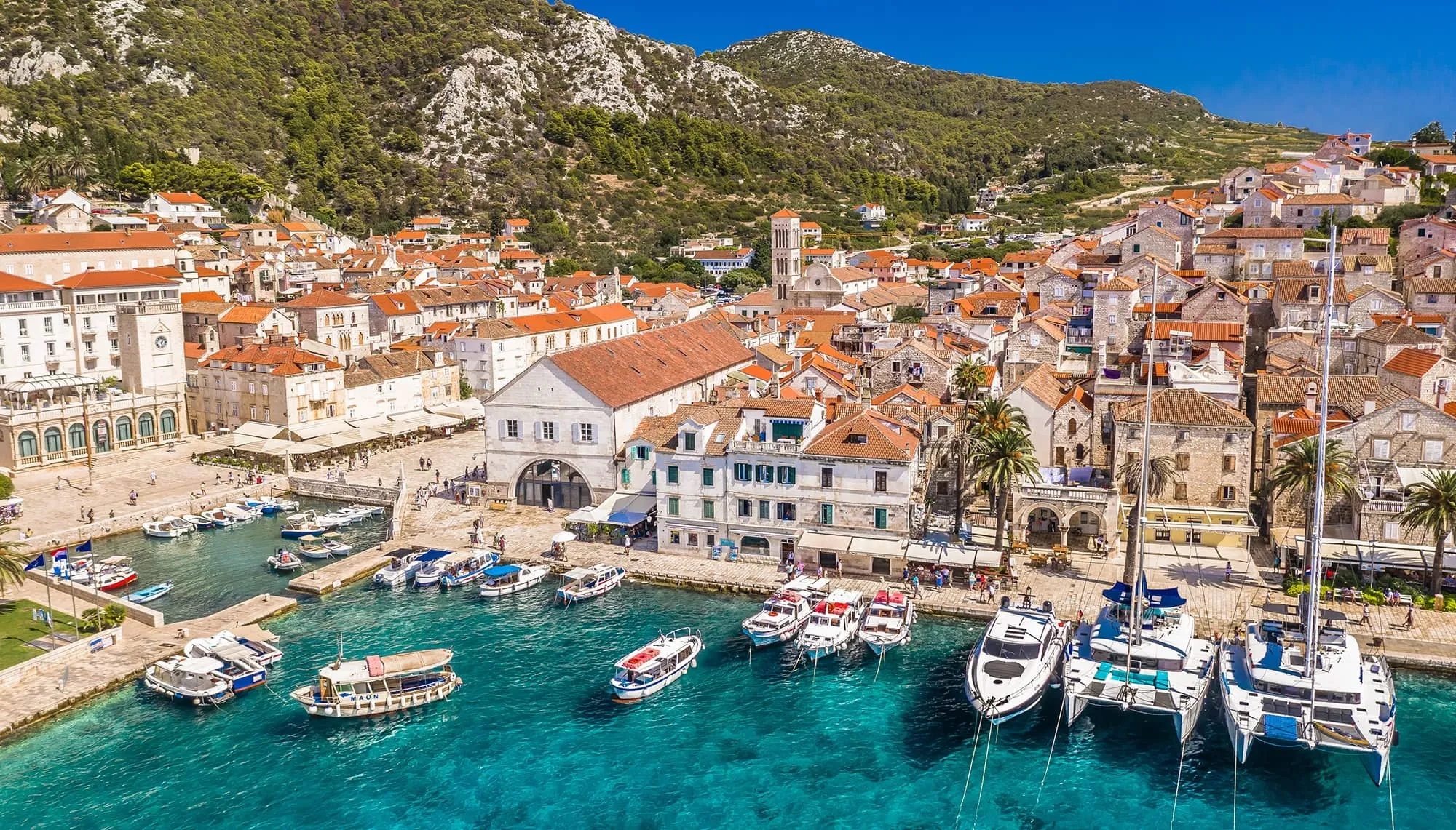 Porto de Hvar, Croácia