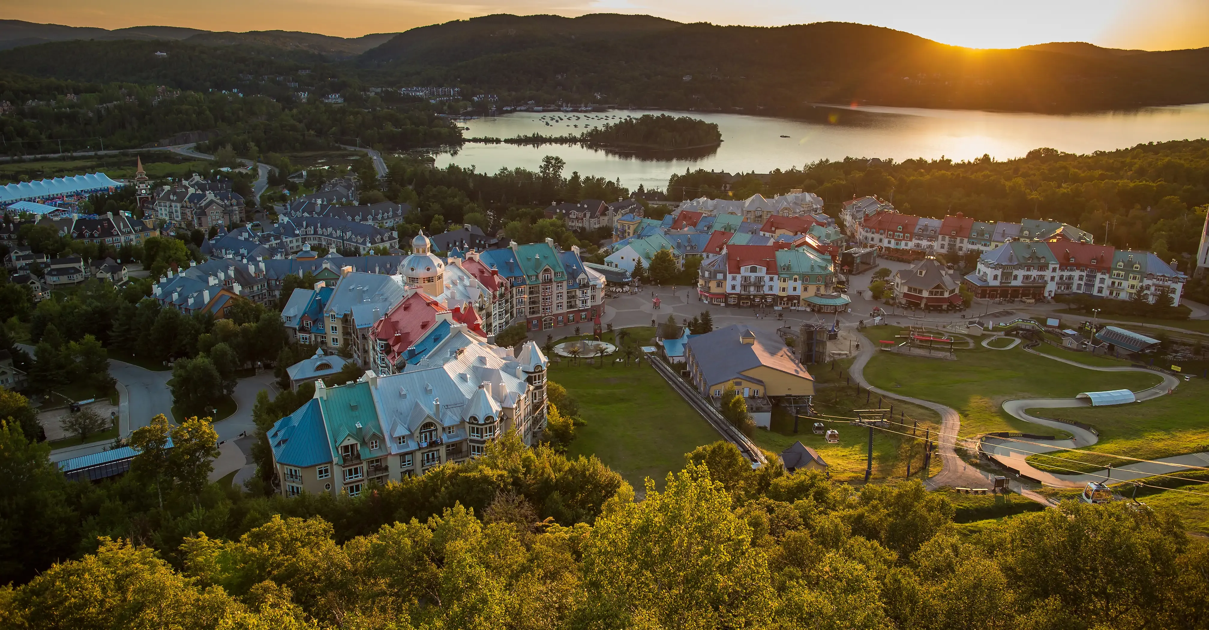 Por de sol em Tremblant, Canadá
