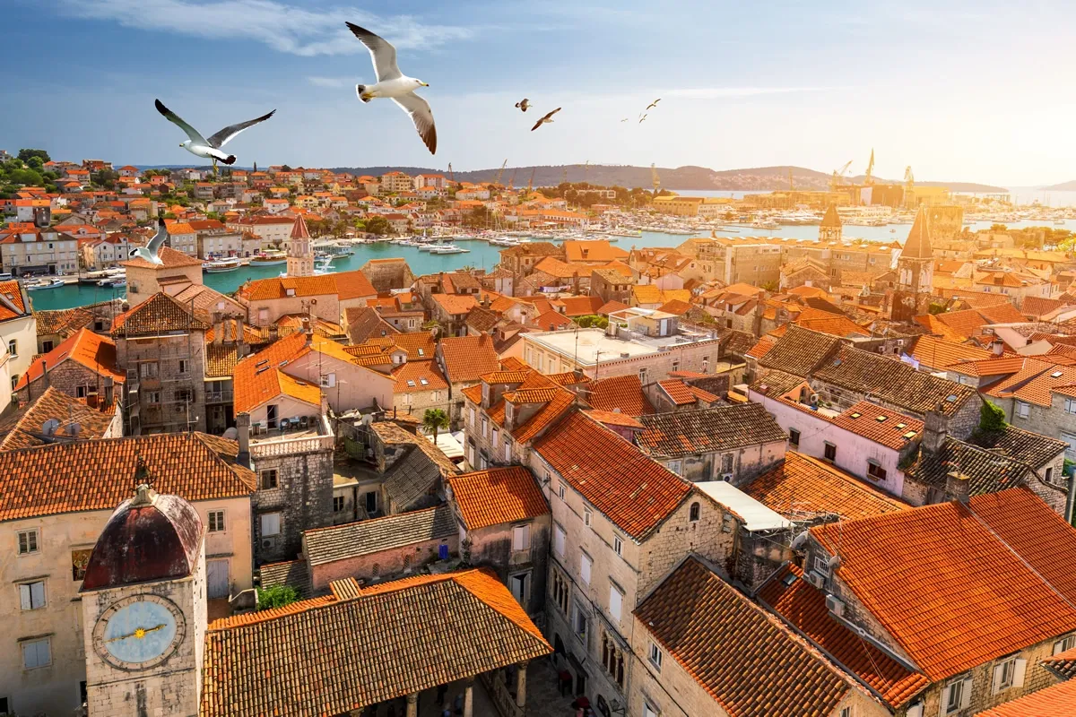 Vista da cidade de Trogir, Croacia