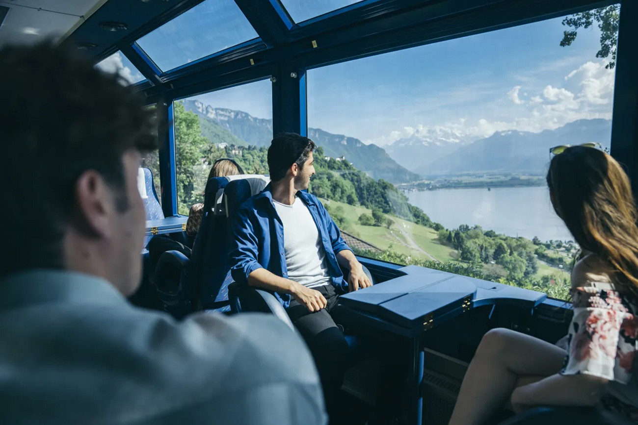 Suiça e os Picos nevados e o Golden Pass Line